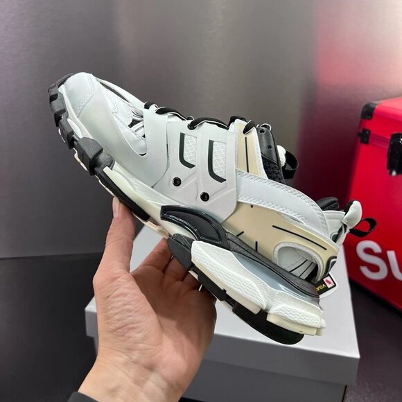 Genuine Balenciaga Track Runner White Black Trainers Sneakers Shoes EU39 US9 - Picture 5 of 6